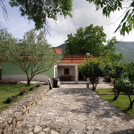 Mramor Vila