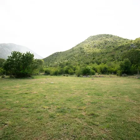 Mramor * Neum
