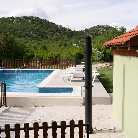 Mramor Vila Neum