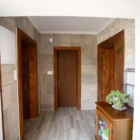 Mramor Neum