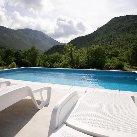 Mramor Vila Neum