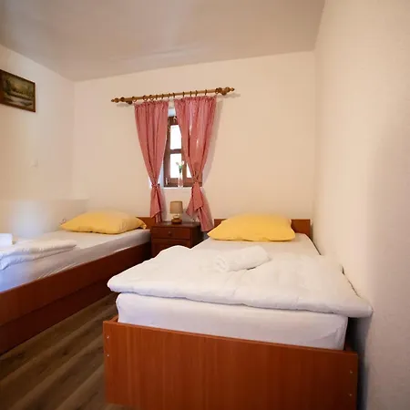 Vila Mramor Neum